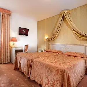 Ambassador Tre Rose Hotel Venezia